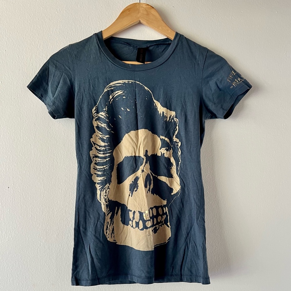 Los Angeles skull tshirt- short sleeve - small